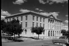 Lubbock Federal Courthouse view to the northeast on Broadway Avenue, circa 1938- Photo courtesy of the Winston Reeves Collection, Southwest Collection/Special Collections Library